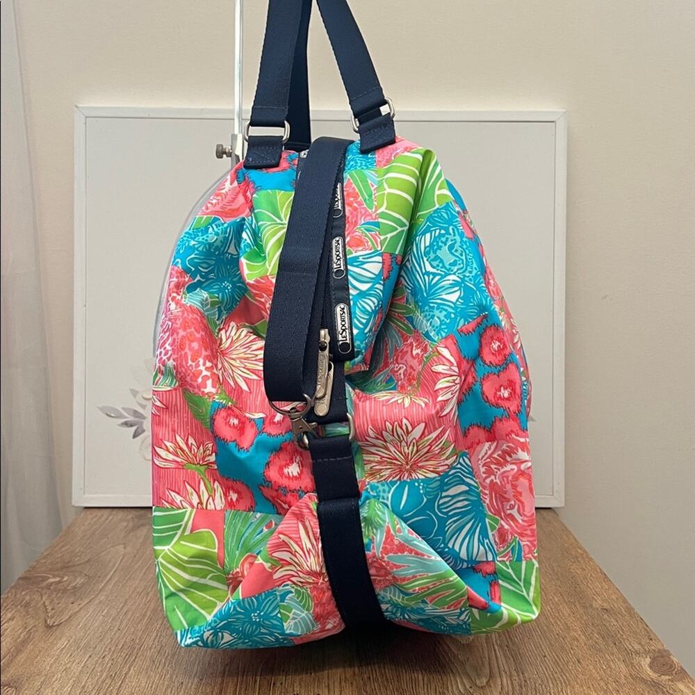 LeSportSac x Lilly Pulitzer Weekender Duffle Bag in Purrrfect Patch - Picture 4 of 15